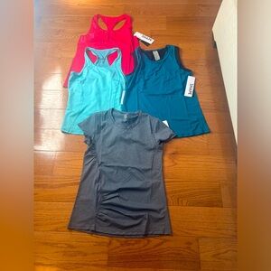Size medium workout shirts for women